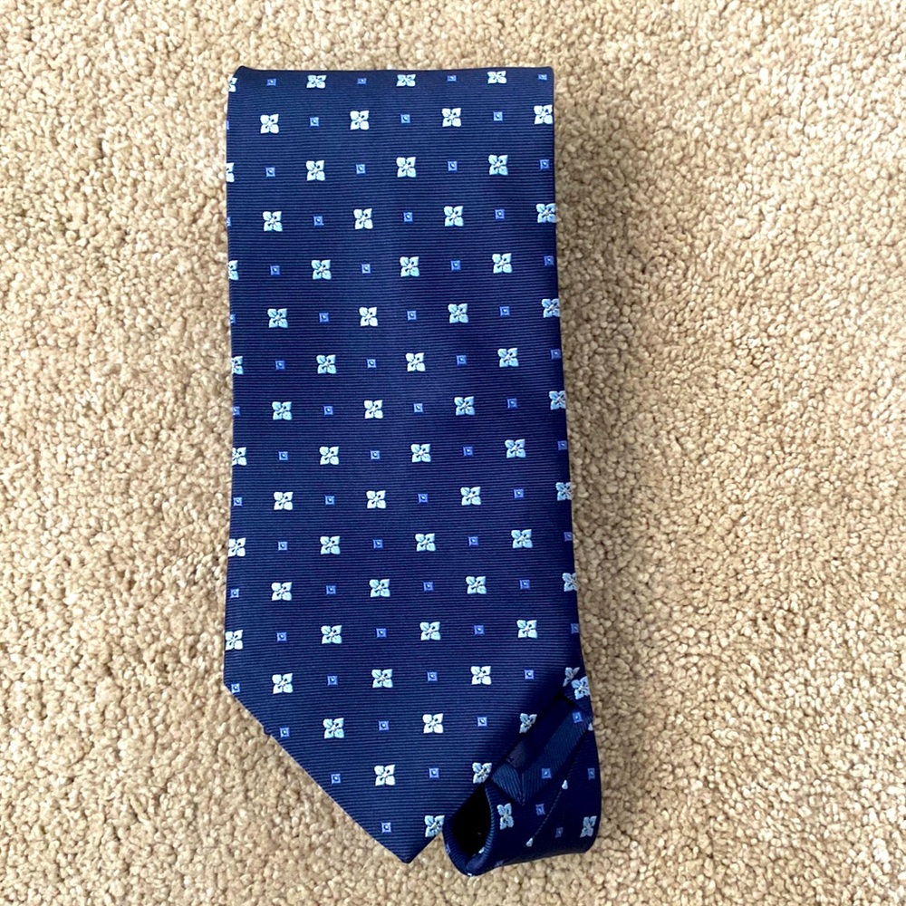 Brooks Brothers blue tie